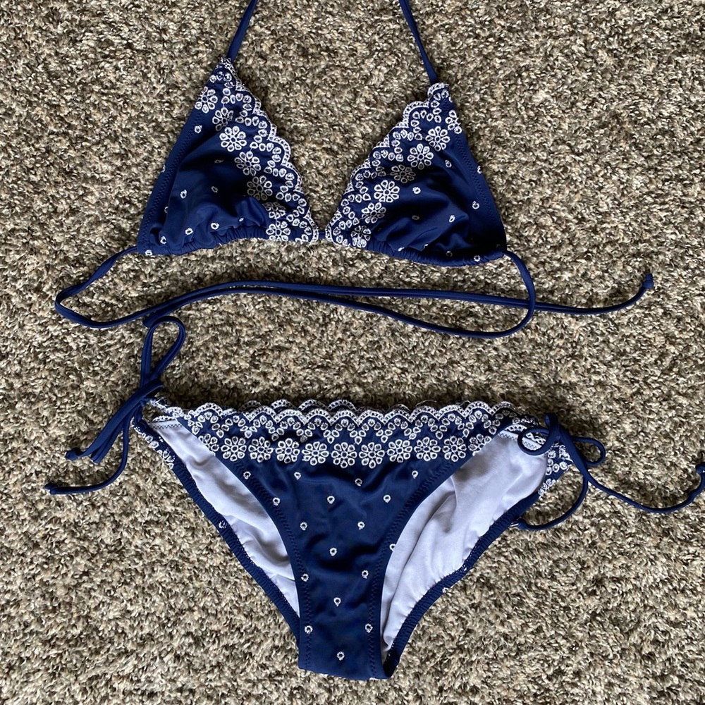 Navy blue scalloped string bikini
